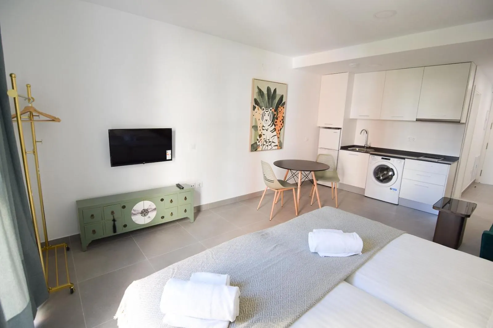Letmalaga Gazules Apartment  Malaga